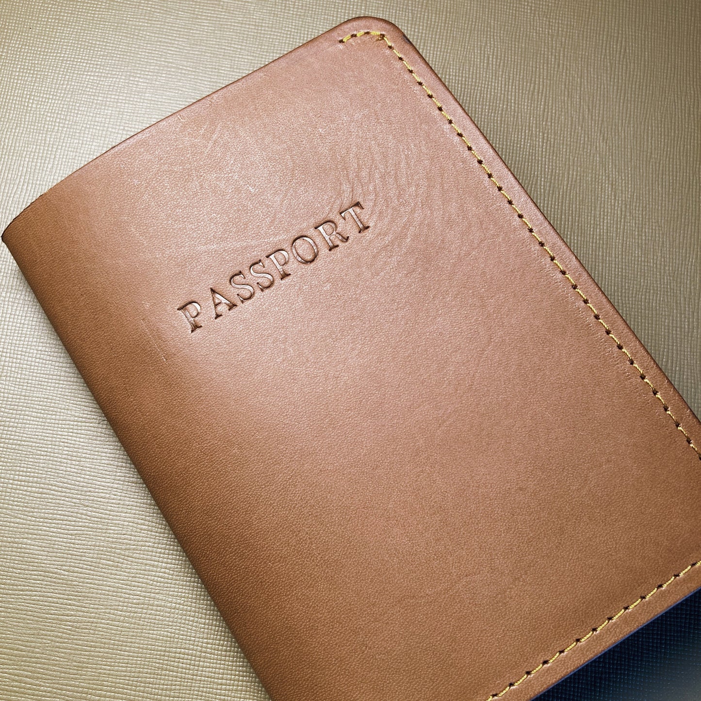 'Atelier 56' Leather Passport Holder